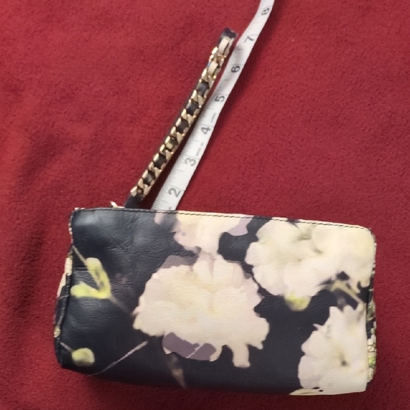 Givenchy Baby's Breath Pandora Wristlet - Picture 12 of 13